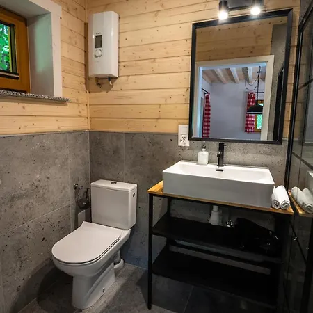 Dom Stary Mlyn Nad Strumieniem Z Mozliwoscia Dostepu Do Sauny, Goracej Beczki, Basenem Vakantiehuis *