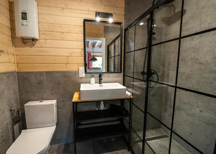 Casa vacanze Dom Stary Mlyn Nad Strumieniem Z Mozliwoscia Dostepu Do Sauny, Goracej Beczki, Basenem